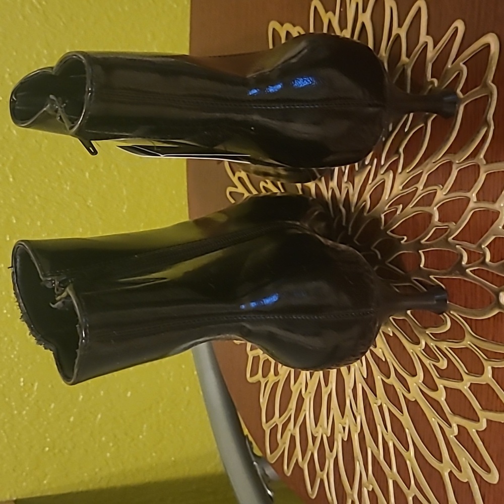 Rachel Zoe Glossy Black Ankle Booties - Picture 2 of 3